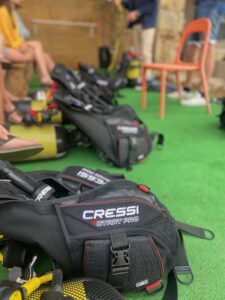 Interior del centro de buceo TossaDivers en Tossa de Mar